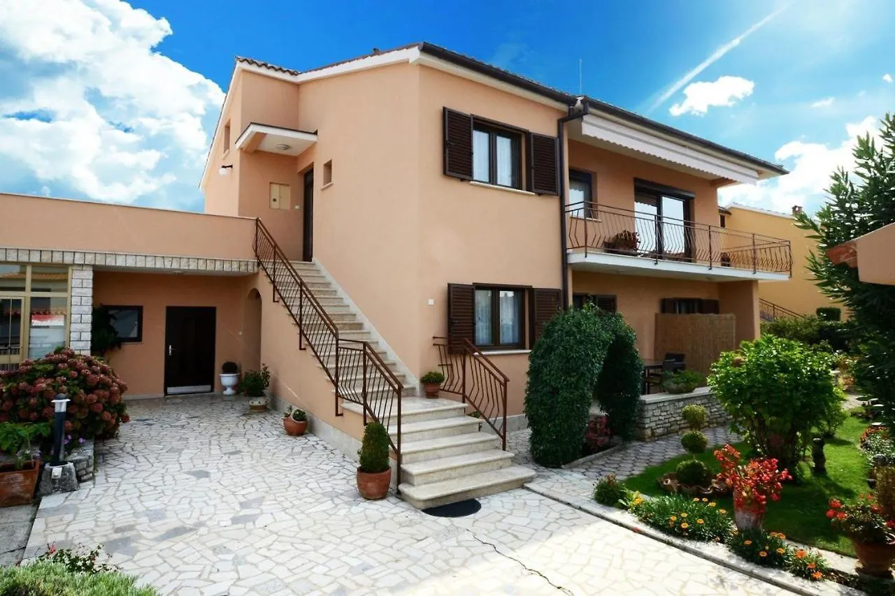 Lili Hotel Porec 0*,  Croatia
