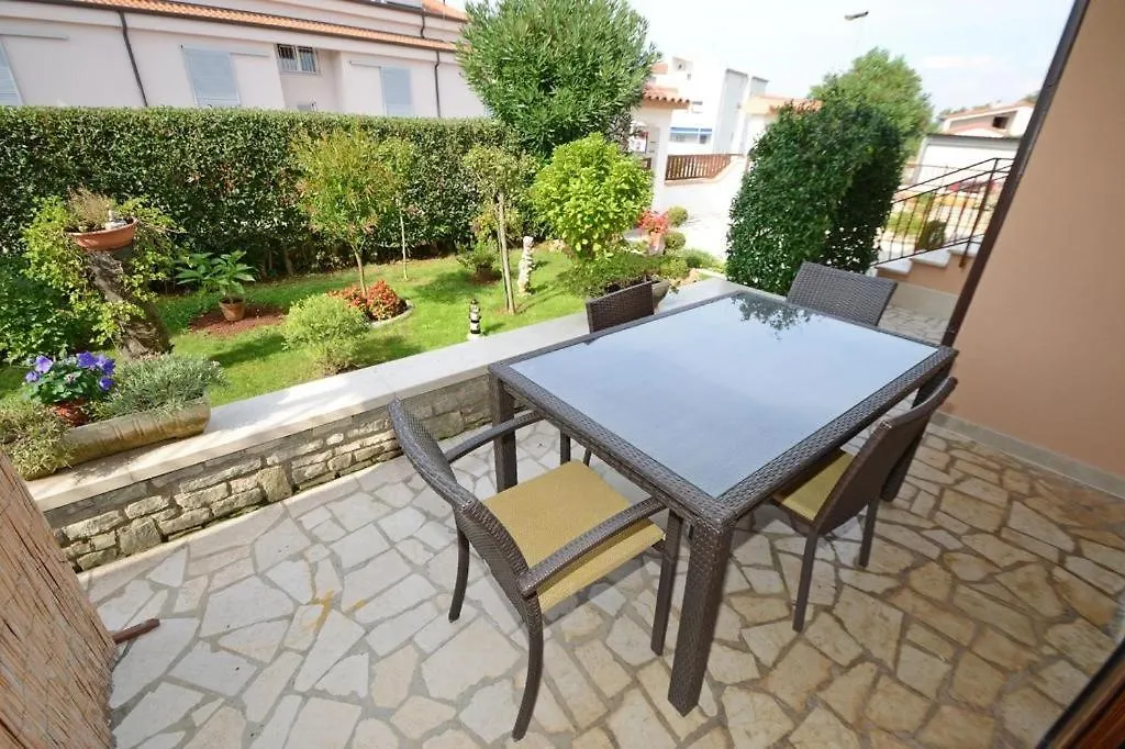 Lili Hotel Porec Guest house
