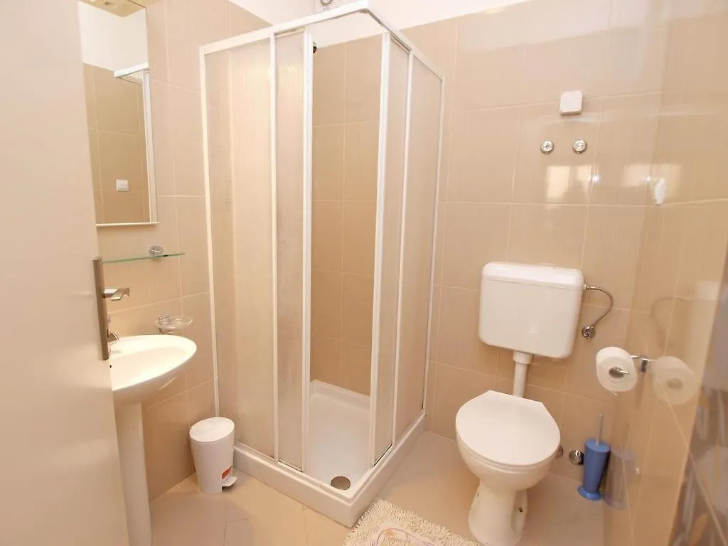 Lili Hotel Porec 0*,  Croatia